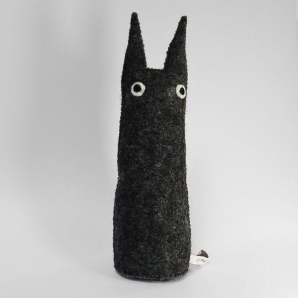 Aveva The Curious Black L