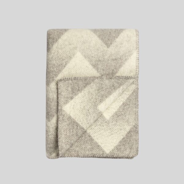 Lynild Grey/White Throw