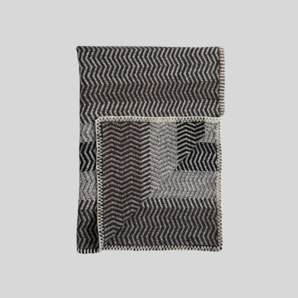 Fri Gray Day Throw